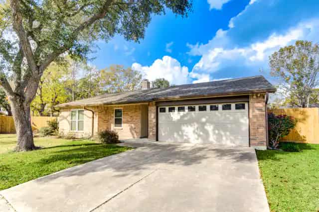 Property Owners - Single-Family Property Management Houston